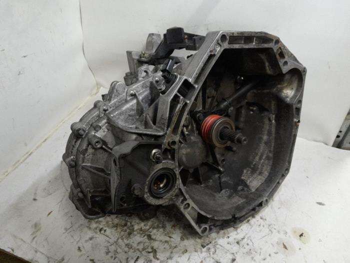 Gebrauchte Getriebe Renault Scénic III (JZ) 1.5 dCi 105 Preis € 262,50 Margenregelung angeboten von Reclycar De Boer BV