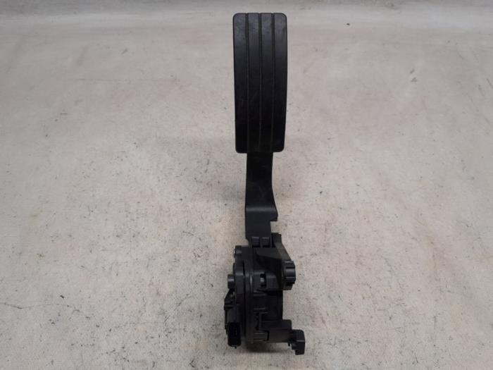 Begagnade Gaspedalsensor Renault Clio IV (5R) 0.9 Energy TCE 90 12V Pris € 26,25 Marginaltabell erbjuds av Reclycar De Boer BV