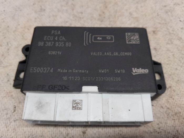 Usados Módulo PDC Citroen C3 (SX/SW) 1.2 Vti 12V PureTech Precio € 78,75 Norma de margen ofrecido por Reclycar De Boer BV