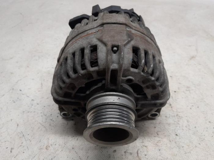 Begagnade Dynamo Opel Meriva (A) 1.6 16V Pris € 36,75 Marginaltabell erbjuds av Reclycar De Boer BV