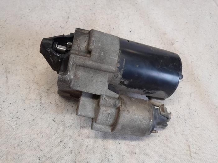 Used Starter Renault Megane II (BM/CM) 2.0 16V Price € 26,25 Margin scheme offered by Reclycar De Boer BV