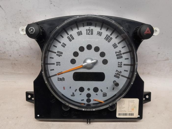 Używane Licznik kilometrów KM Austin Mini Open (R52) 1.6 16V Cooper Cena € 78,75 Procedura marży oferowane przez Reclycar De Boer BV