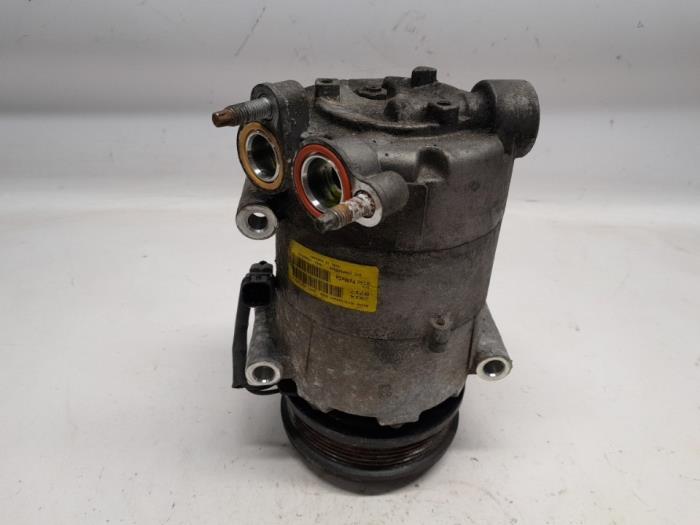 Usagé Pompe clim Ford C-Max (DXA) 2.0 TDCi 16V 115 Prix € 105,00 Règlement à la marge proposé par Reclycar De Boer BV