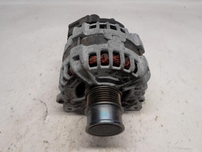 Begagnade Dynamo Audi A1 Sportback (8XA/8XF) 1.4 TFSI Cylinder on demand 16V Pris € 78,75 Marginaltabell erbjuds av Reclycar De Boer BV