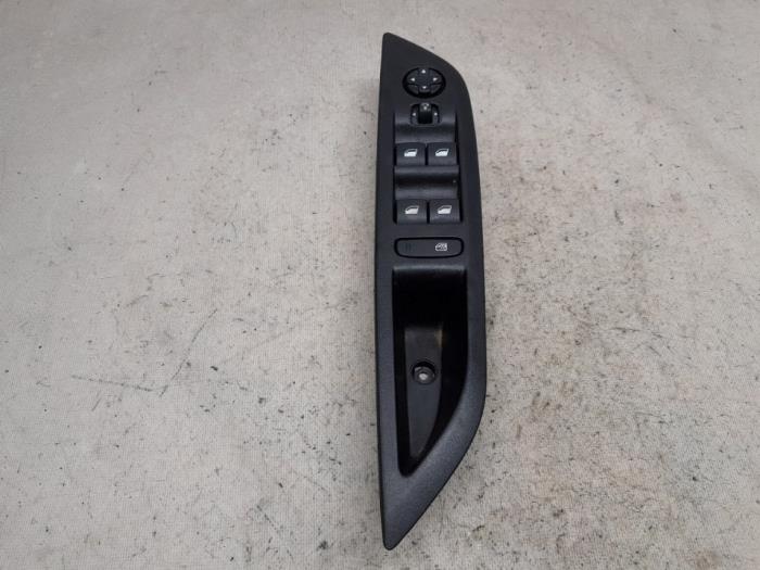 Usados Interruptor de ventanilla eléctrica Peugeot 208 II (UB/UH/UP) 1.2 Vti 12V PureTech 100 Precio € 63,00 Norma de margen ofrecido por Reclycar De Boer BV