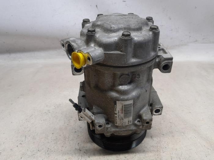Usagé Pompe clim Dacia Sandero I (BS) 1.5 dCi 70 Prix € 105,00 Règlement à la marge proposé par Reclycar De Boer BV