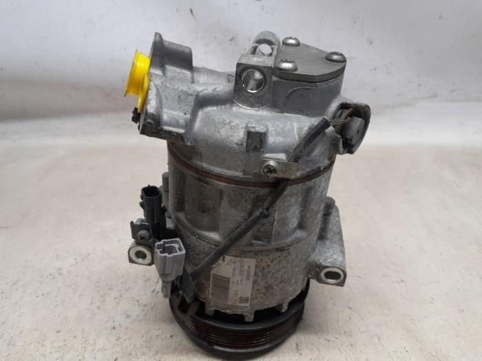 Gebrauchte Klimapumpe Renault Captur I (2R) 0.9 Energy TCE 12V Preis € 78,75 Margenregelung angeboten von Reclycar De Boer BV