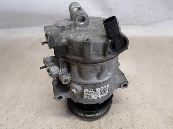 Usagé Pompe clim Volkswagen Golf VII (AUA) 1.5 TGI Evo 16V Prix € 105,00 Règlement à la marge proposé par Reclycar De Boer BV