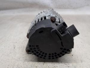Dynamo d'un Peugeot 208 I (CA/CC/CK/CL) 1.2 Vti 12V PureTech 82 2014