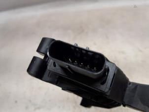 Gaspedalsensor från en Volkswagen Golf VII (AUA) 1.5 TGI Evo 16V 2019