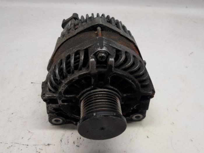 Gebrauchte Dynamo Renault Megane III Grandtour (KZ) 1.4 16V TCe 130 Preis € 36,75 Margenregelung angeboten von Reclycar De Boer BV