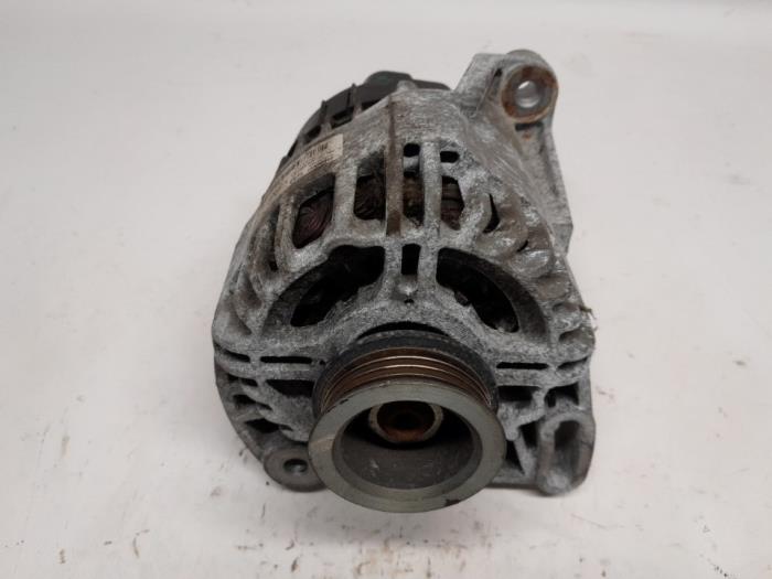 Begagnade Dynamo Ford Ka II 1.2 Pris € 31,50 Marginaltabell erbjuds av Reclycar De Boer BV