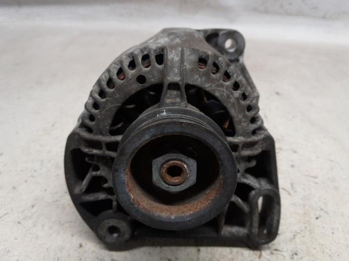Begagnade Dynamo Fiat Doblo (223A/119) 1.2 Pris € 36,75 Marginaltabell erbjuds av Reclycar De Boer BV
