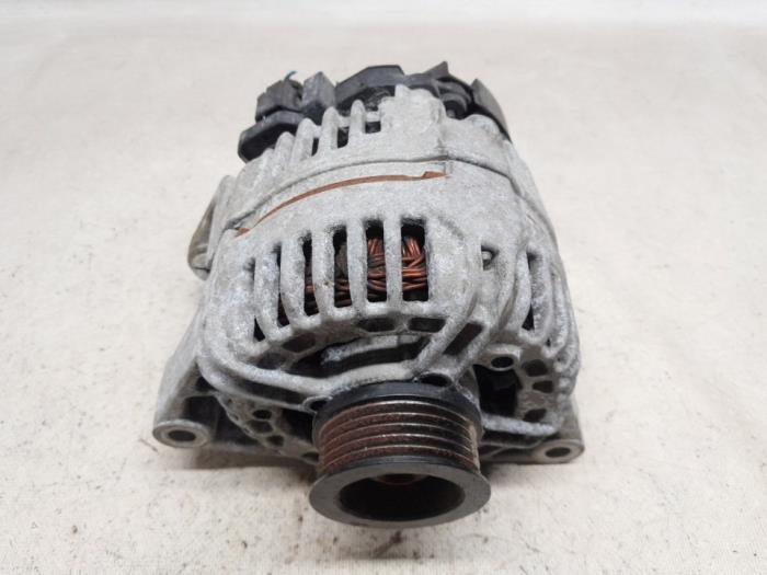 Begagnade Dynamo Opel Tigra Twin Top 1.4 16V Pris € 31,50 Marginaltabell erbjuds av Reclycar De Boer BV