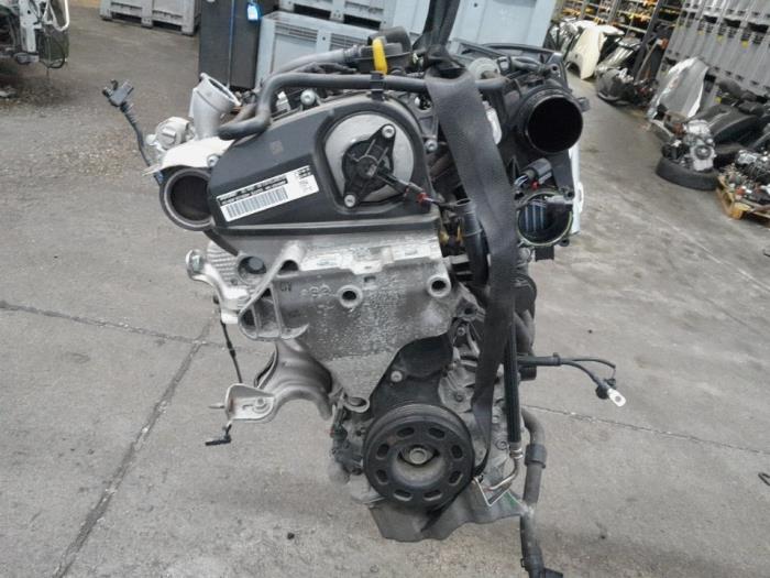 Used Engine Volkswagen Golf VII (AUA) 1.5 TGI Evo 16V Price € 2.625,00 Margin scheme offered by Reclycar De Boer BV