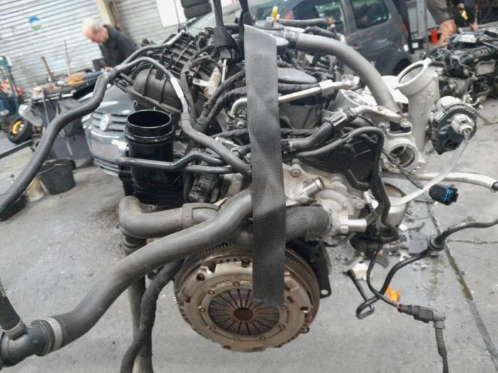 Motor van een Volkswagen Golf VII (AUA) 1.5 TGI Evo 16V 2019