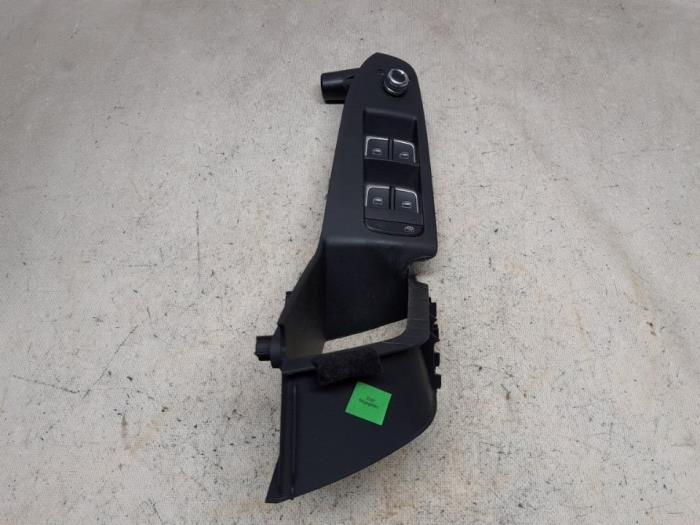 Usados Interruptor de ventanilla eléctrica Audi A4 Avant (B8) 2.0 TDI 16V Precio € 26,25 Norma de margen ofrecido por Reclycar De Boer BV