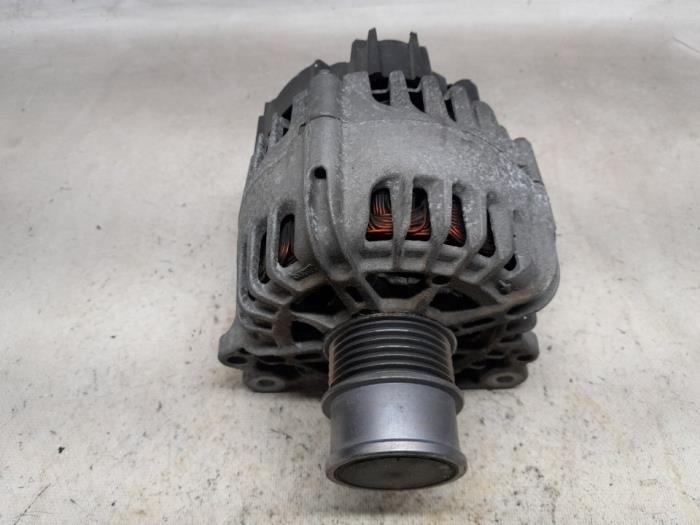 Begagnade Dynamo Skoda Octavia Combi (5EAC) 1.4 TSI 16V G-TEC Pris € 42,00 Marginaltabell erbjuds av Reclycar De Boer BV