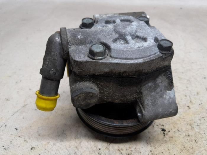 Begagnade Servostyrningspump Ford Mondeo IV Wagon 2.3 16V Pris € 78,75 Marginaltabell erbjuds av Reclycar De Boer BV