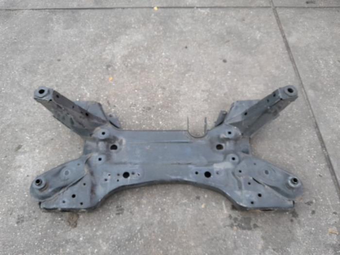 Used Subframe Renault Master III (ML) 2.3 dCi 16V Price € 157,50 Margin scheme offered by Reclycar De Boer BV