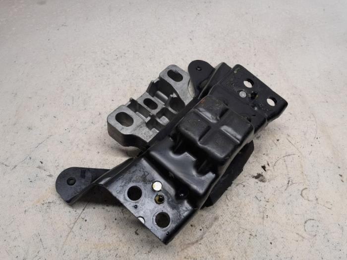 Used Engine mount Volkswagen T-Roc I 1.5 TSI Evo BMT 16V Price € 26,25 Margin scheme offered by Reclycar De Boer BV
