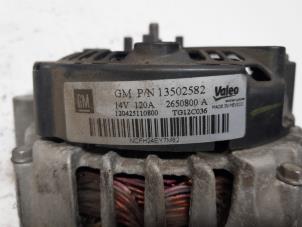 Dynamo d'un Opel Insignia 2.0 CDTI 16V 130 Ecotec 2013