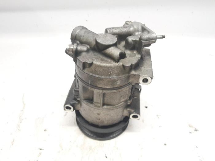 Usagé Pompe clim Peugeot 308 (4A/C) 1.6 16V THP Autom. Prix € 157,50 Règlement à la marge proposé par Reclycar De Boer BV