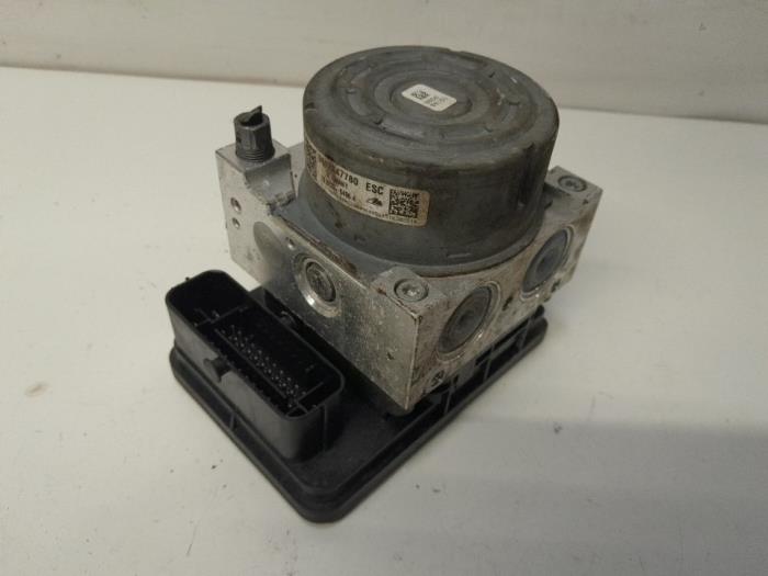 Begagnade ABS-pump Citroen C4 Cactus (0B/0P) 1.2 PureTech 82 12V Pris € 132,30 Marginaltabell erbjuds av Reclycar De Boer BV