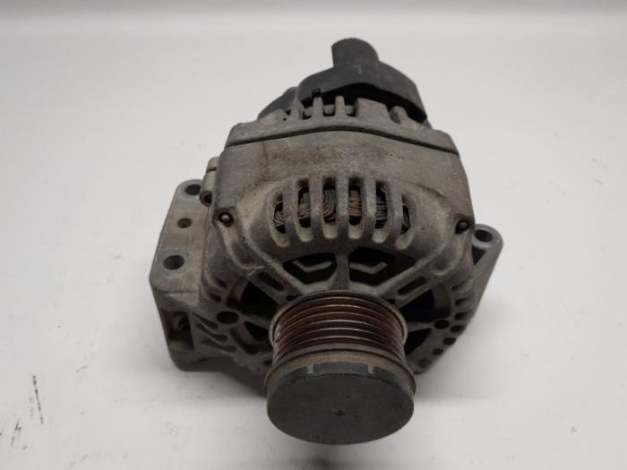 Gebrauchte Dynamo Suzuki Swift (ZA/ZC/ZD1/2/3/9) 1.3 D 16V Preis € 42,00 Margenregelung angeboten von Reclycar De Boer BV