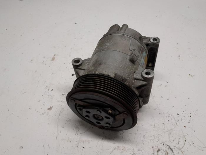 Gebrauchte Klimapumpe Renault Scénic II (JM) 2.0 16V Preis € 78,75 Margenregelung angeboten von Reclycar De Boer BV