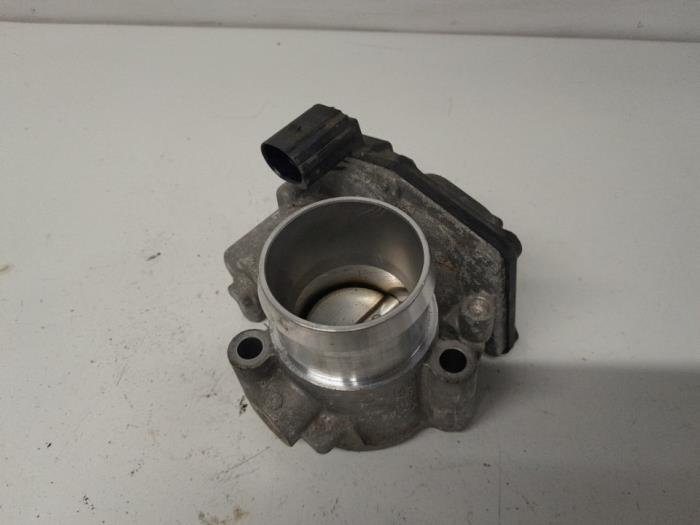 Gebrauchte Drosselklappengehäuse Ford Fiesta 6 (JA8) 1.0 Ti-VCT 12V 65 Preis € 52,50 Margenregelung angeboten von Reclycar De Boer BV