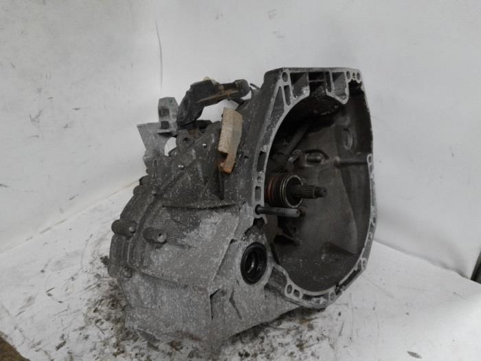 Gebrauchte Getriebe Renault Megane III Grandtour (KZ) 1.2 16V TCE 115 Preis € 262,50 Margenregelung angeboten von Reclycar De Boer BV