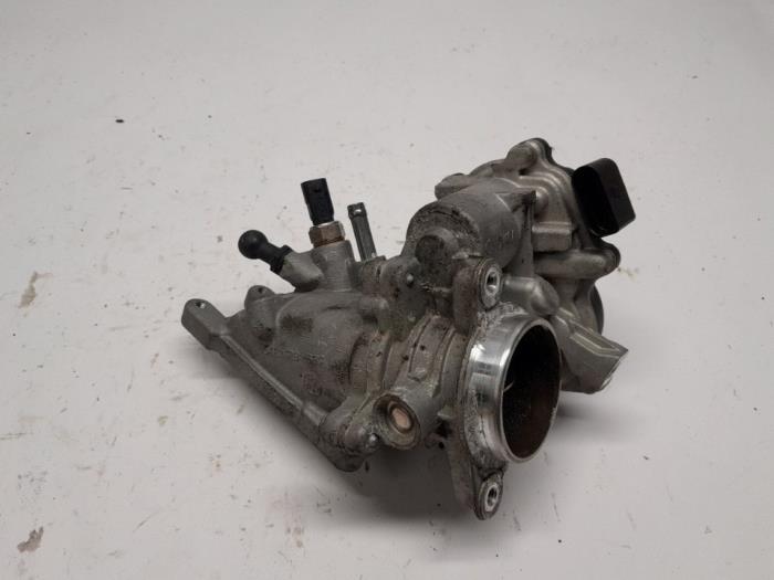Gebrauchte AGR Ventil Volkswagen Passat Variant (3G5) 2.0 TDI 16V 150 Preis € 47,25 Margenregelung angeboten von Reclycar De Boer BV