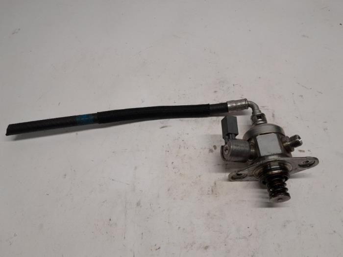 Begagnade Högtryckspump BMW 1 serie (F20) 116i 1.6 16V Pris € 262,50 Marginaltabell erbjuds av Reclycar De Boer BV