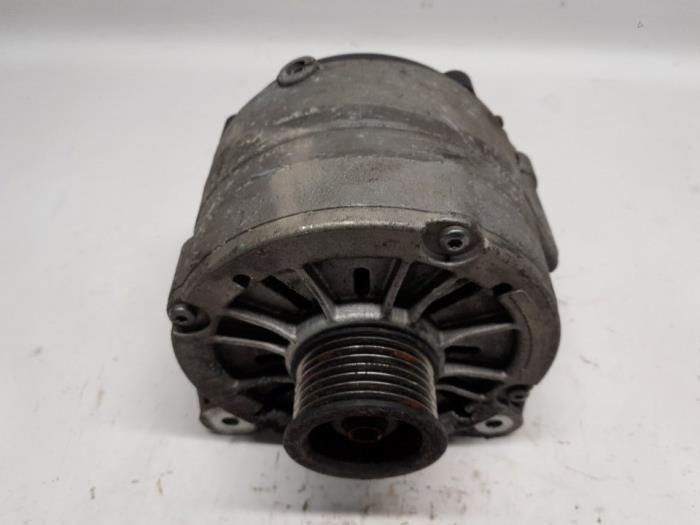 Begagnade Dynamo Volkswagen Passat Pris € 168,00 Marginaltabell erbjuds av Reclycar De Boer BV