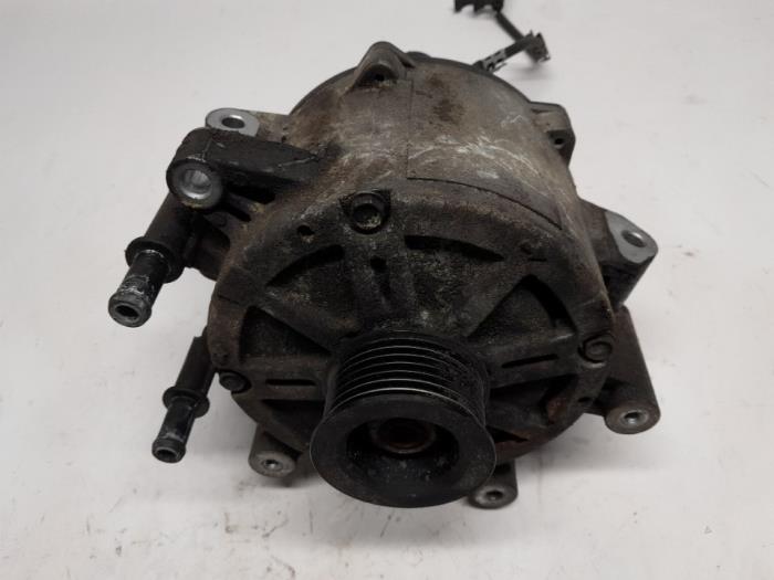 Begagnade Dynamo Porsche Cayenne (9PA) 4.8 V8 32V Turbo Pris € 157,50 Marginaltabell erbjuds av Reclycar De Boer BV