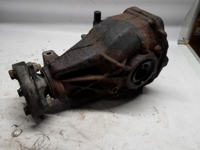 Gebrauchte Differential hinten Mercedes C Combi (S203) 2.2 C-200 CDI 16V Preis € 126,00 Margenregelung angeboten von Reclycar De Boer BV