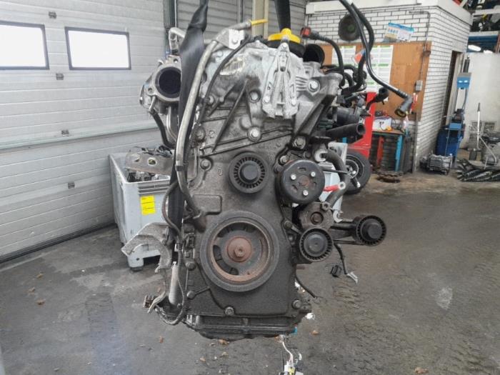 Motor van een Renault Clio IV Estate/Grandtour (7R) 0.9 Energy TCE 12V 2014