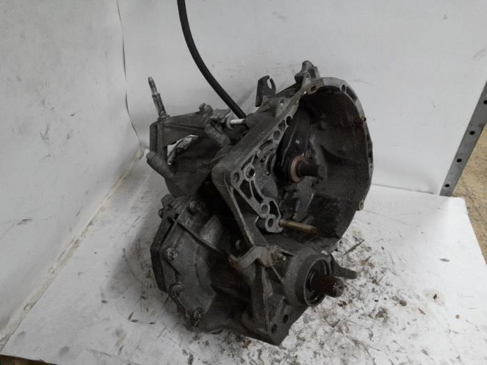 Gebrauchte Getriebe Renault Clio II (BB/CB) 1.4 16V Preis € 157,50 Margenregelung angeboten von Reclycar De Boer BV