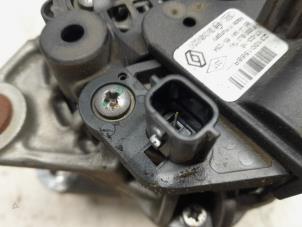 Dynamo van een Dacia Duster (HS) 1.6 SCe 115 16V 2017