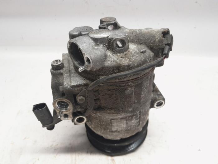 Usagé Pompe clim Volkswagen Polo IV (9N1/2/3) 1.2 Prix € 52,50 Règlement à la marge proposé par Reclycar De Boer BV