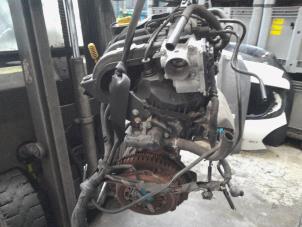 Motor van een Renault Twingo II (CN) 1.2 16V 2009