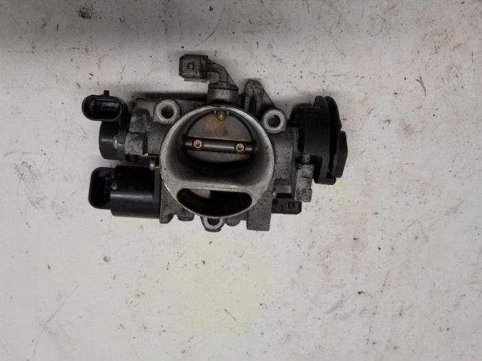 Usagé Boitier papillon Peugeot 106 II 1.4 XN,XR,XS,XT Prix € 36,75 Règlement à la marge proposé par Reclycar De Boer BV