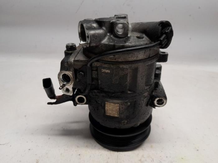 Usagé Pompe clim Volkswagen Polo V (6R) 1.2 12V BlueMotion Technology Prix € 78,75 Règlement à la marge proposé par Reclycar De Boer BV