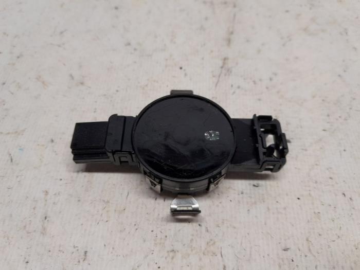 Begagnade Regnsensor Fiat Tipo (356W/357W) Pris € 26,25 Marginaltabell erbjuds av Reclycar De Boer BV
