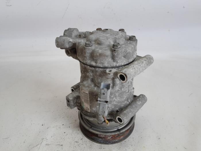 Gebrauchte Klimapumpe Renault Clio III (BR/CR) 1.2 16V TCe 100 Preis € 78,75 Margenregelung angeboten von Reclycar De Boer BV