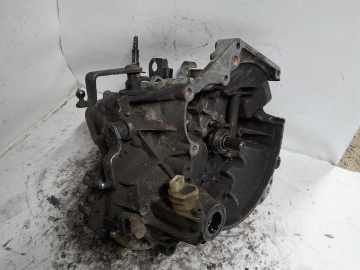 Gebrauchte Getriebe Peugeot 206 (2A/C/H/J/S) 1.4 XR,XS,XT,Gentry Preis € 105,00 Margenregelung angeboten von Reclycar De Boer BV