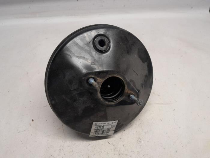 Usados Servofreno Citroen DS 3 (SA) 1.2 12V PureTech 130 Precio € 42,00 Norma de margen ofrecido por Reclycar De Boer BV