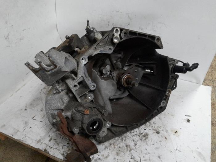 Gebrauchte Getriebe Peugeot 307 (3A/C/D) 1.6 16V Preis € 210,00 Margenregelung angeboten von Reclycar De Boer BV