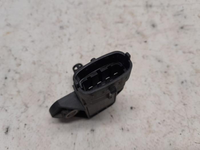 Map Sensor (Einlasskrümmer) van een Renault Clio IV (5R) 0.9 Energy TCE 90 12V 2016
